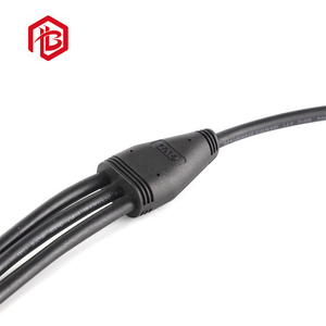 IP67 1 i 2-8 ud Splitter T Type LED lyskabelstik